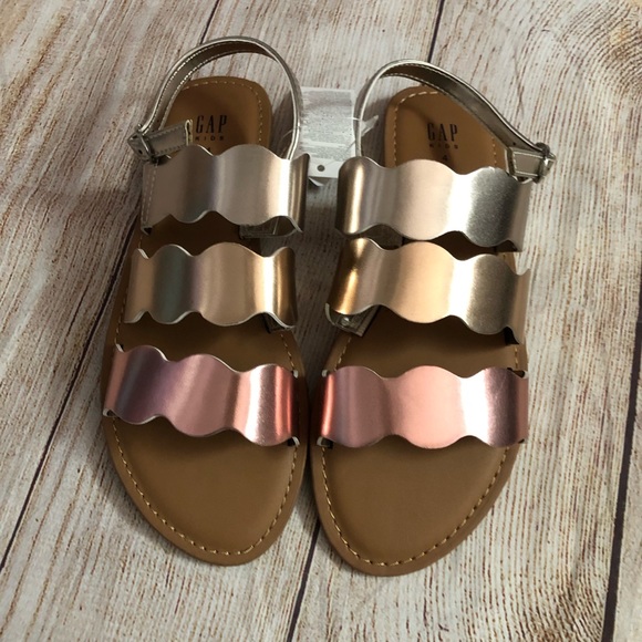 Gap Kids 3 tone metallic sandals - NEW - Picture 2 of 11